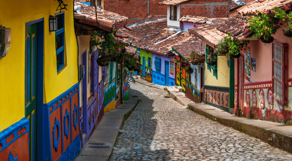 pueblos cerca de medellin para ir a almorzar